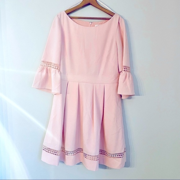 Eliza J Dresses & Skirts - Eliza J 3/4 Bell Sleeve Lace Accent Pastel Pink Peach Dress 16